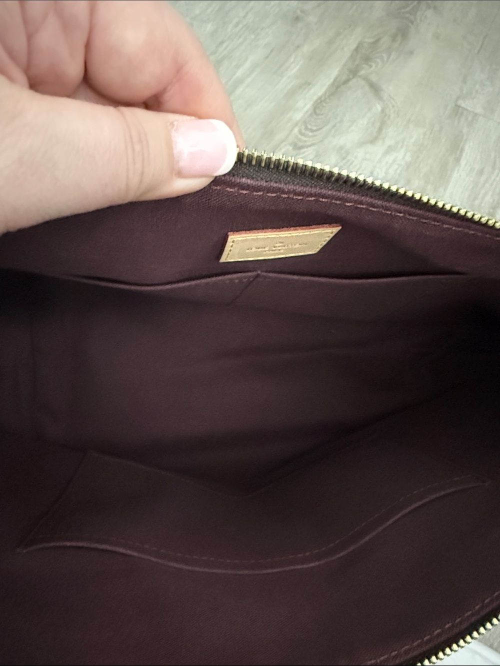 Louis Vuitton IENA MM MNG Handbag - Picture 9 of 17